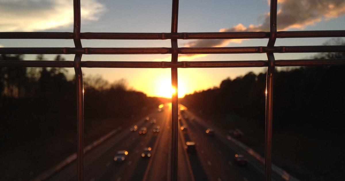 Beyond the Delivery: Discovering Your City Through Independent Local Guides
